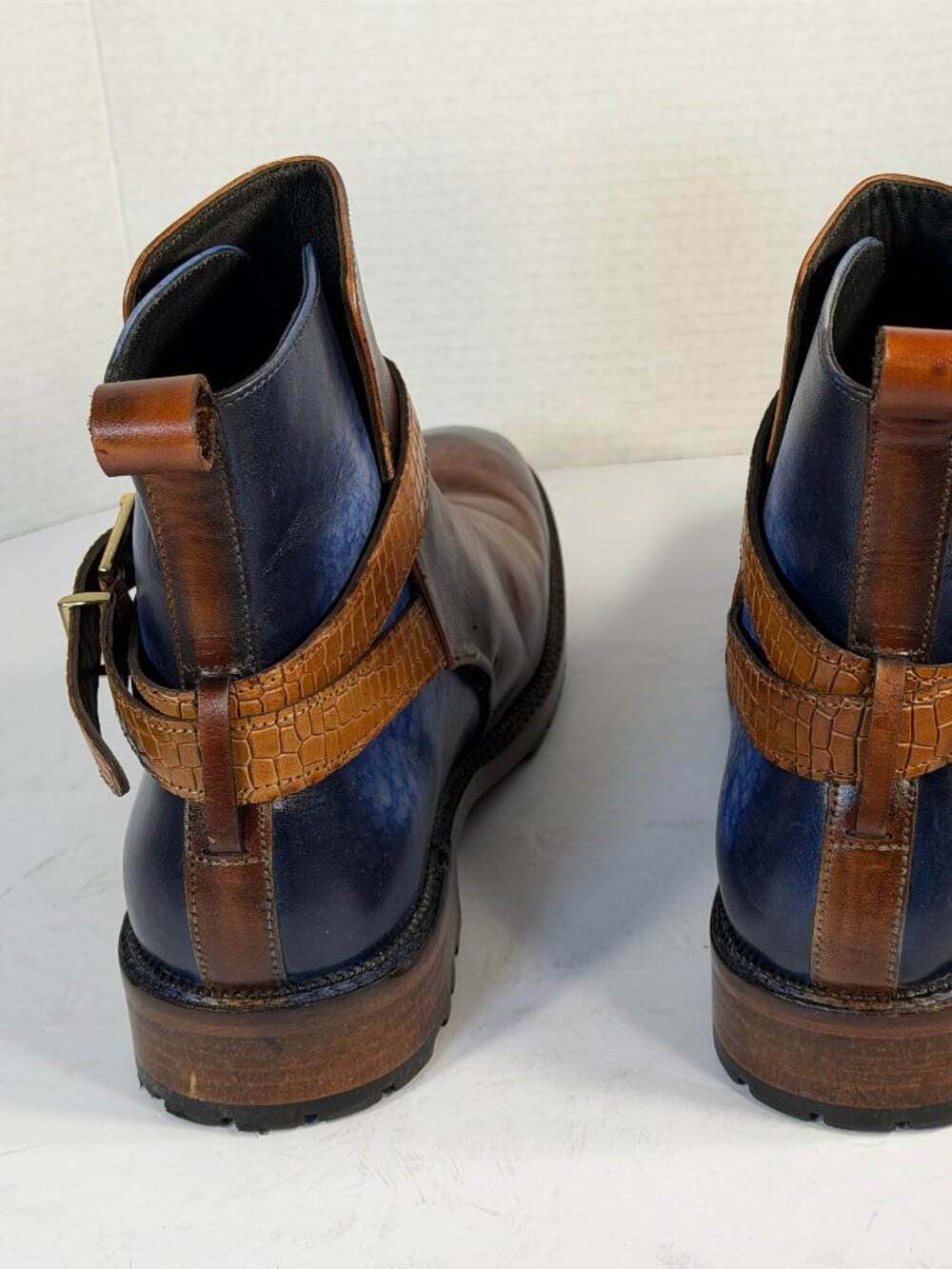 Men's size 9.5-10 Brown and blue leather boots - Picture 12 of 16